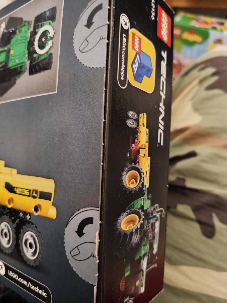 Lego Technic Traktor John Deere 42136