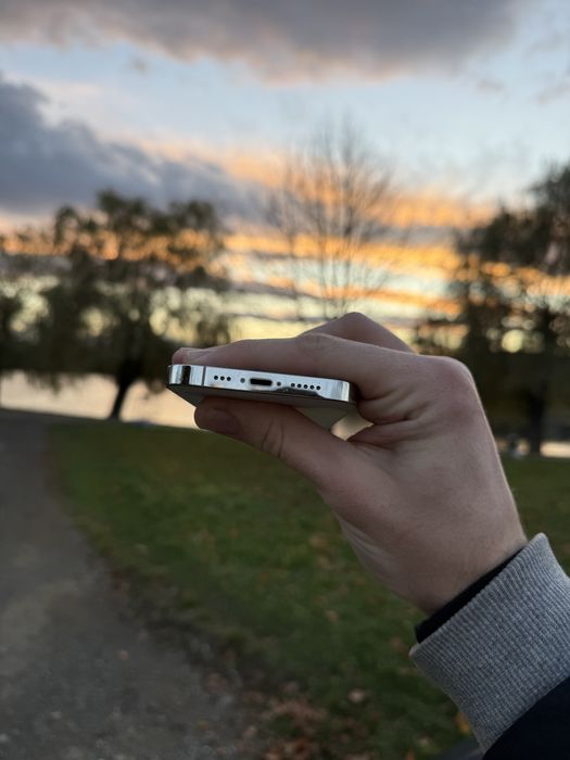 Iphone 14 Pro 256gb neverlock silver Айфон 14 Про 256гб неверлок