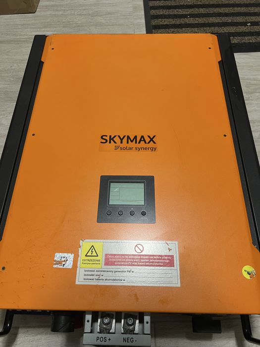 Falownik  hybrydowy SKYMAX 10kW / Inwerter
