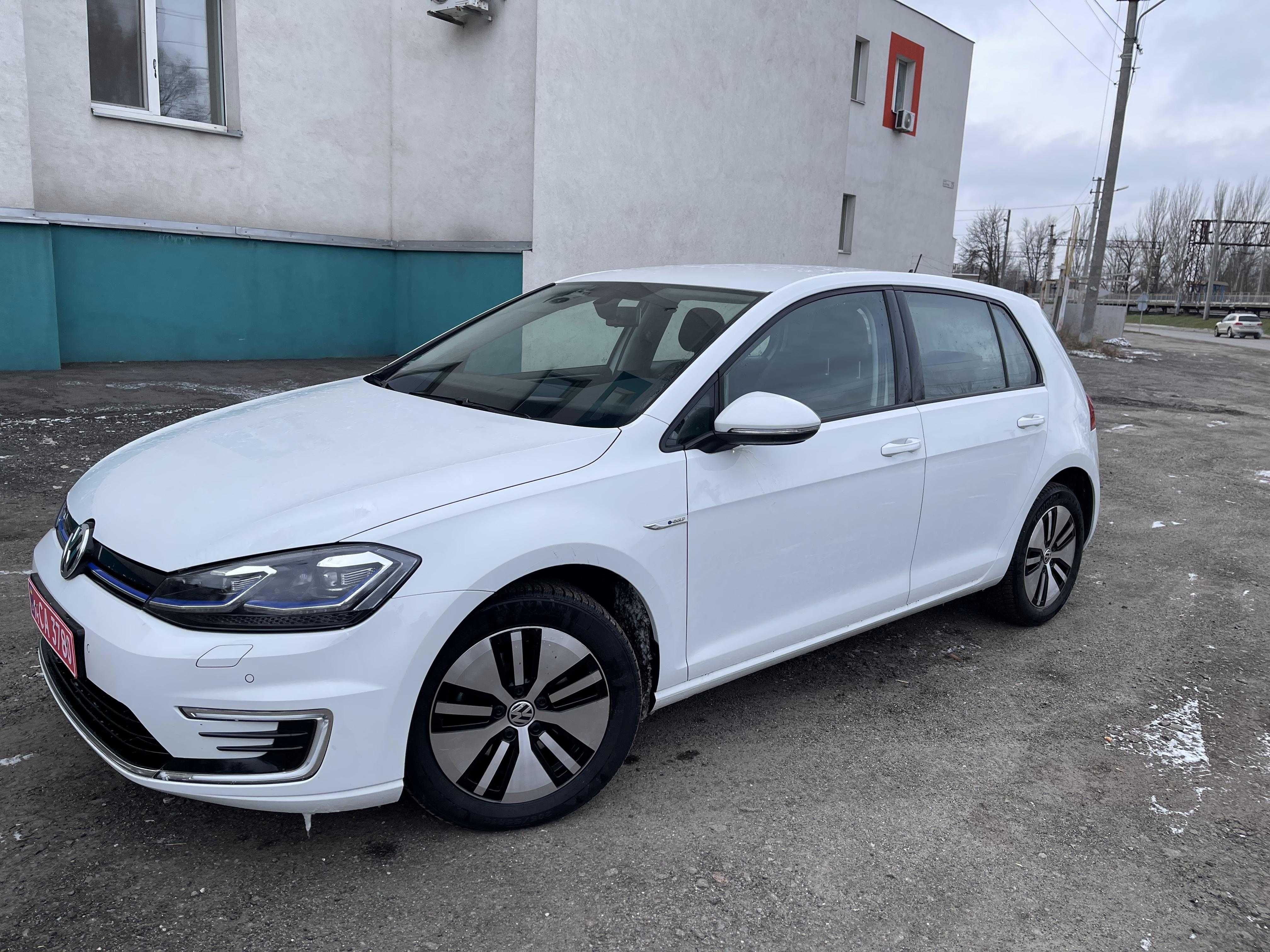 Авто Volkswagen e golf 2020