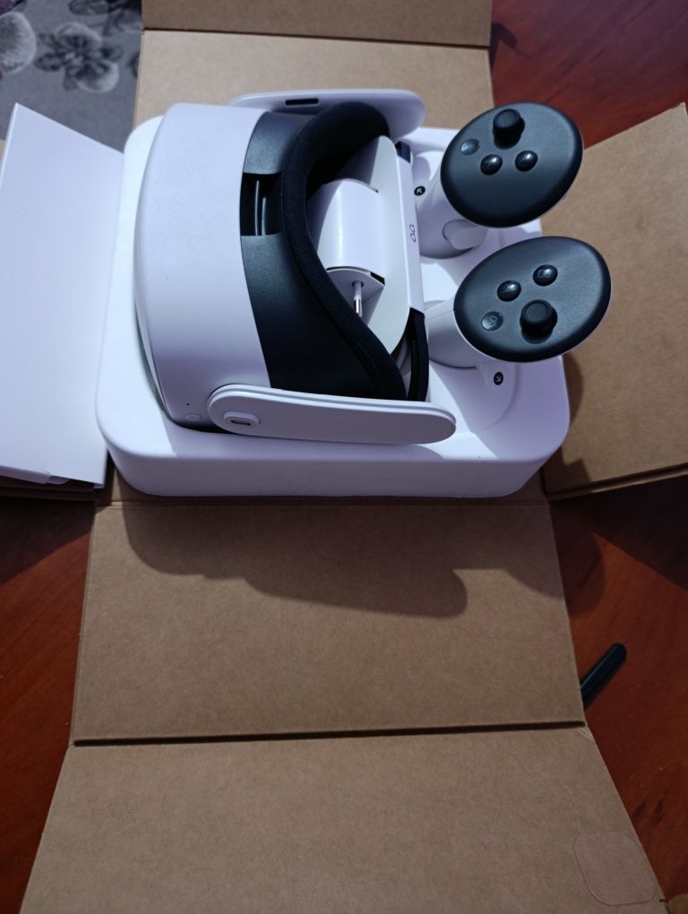 Oculus Quest 3S 256ГБ