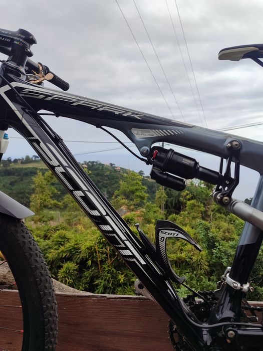 Bicicleta enduro scoot