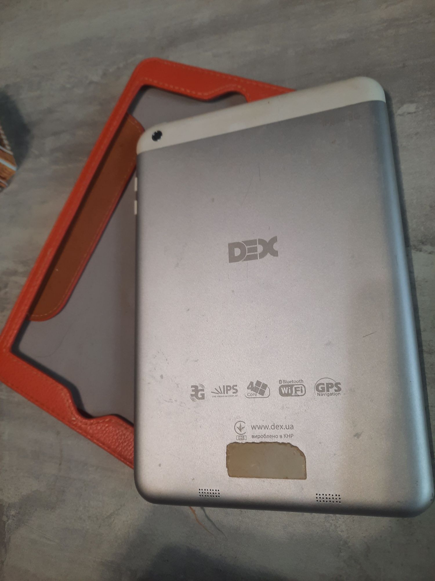 Продам планшет  DEX на запчасти