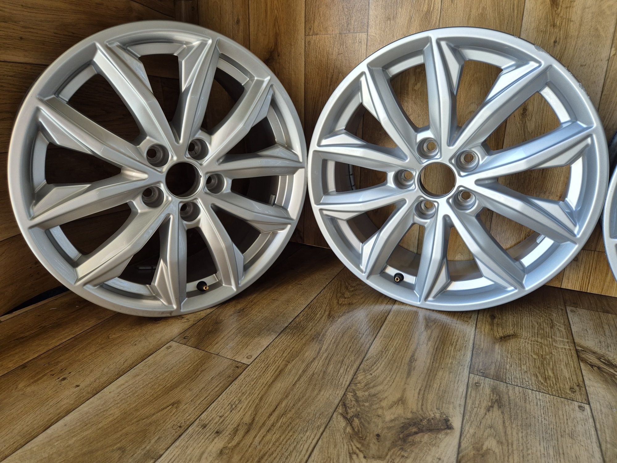 Alufelgi Audi 17 cali 5x112 et34 7j stan bdb