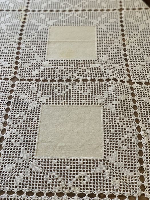 Taolha de mesa feita a mao ,nova