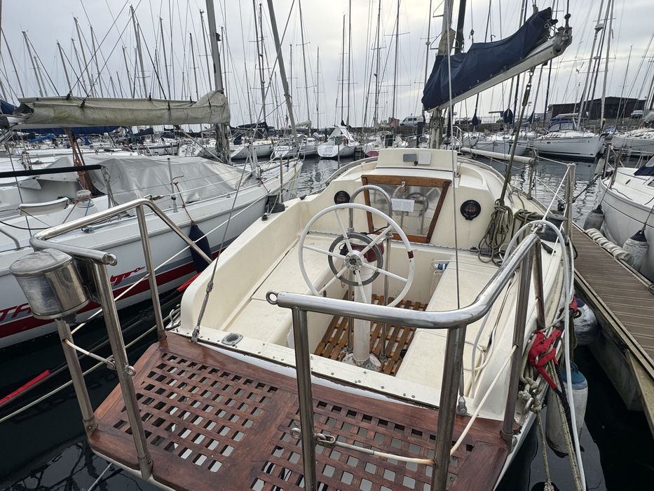 Vendo veleiro com lugar de Marina