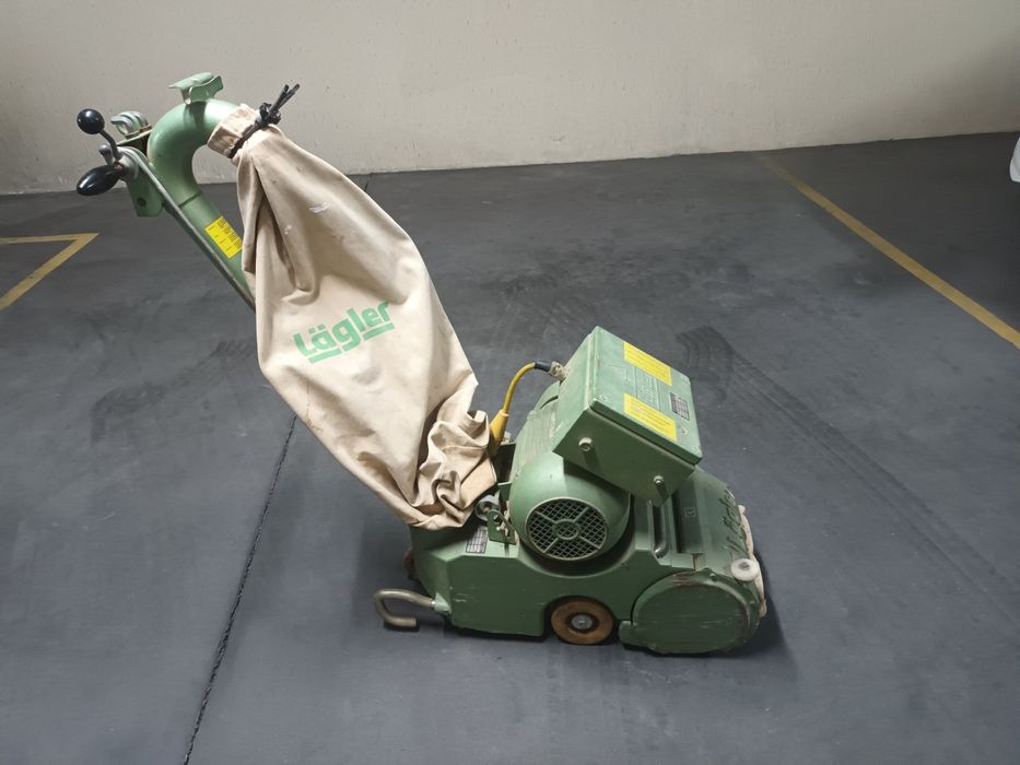 Vendo conjunto de máquinas de afagar soalhos da marca Lägler