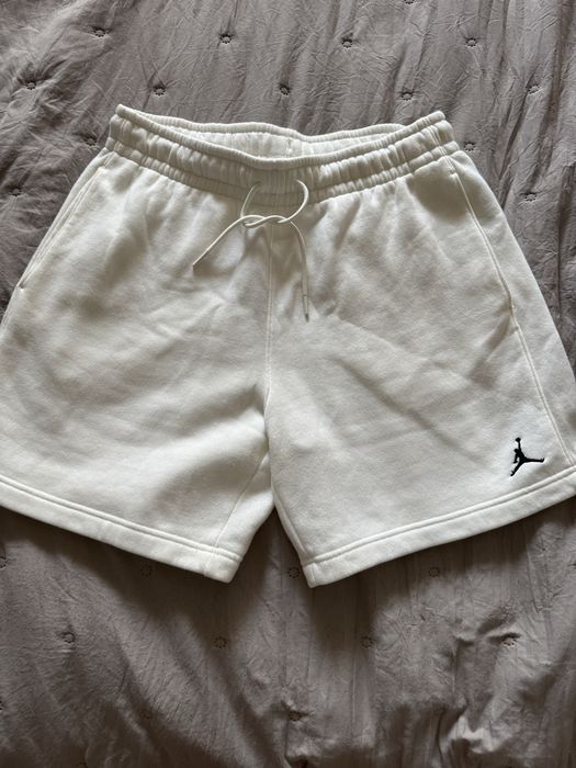 Шорти нові Jordan розмір М