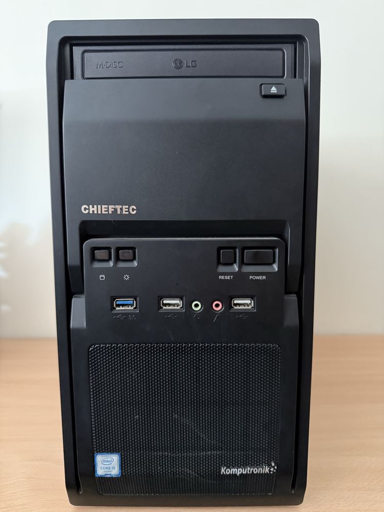 Komputer stacjonarny CHIEFTEC / Intel i5-6400