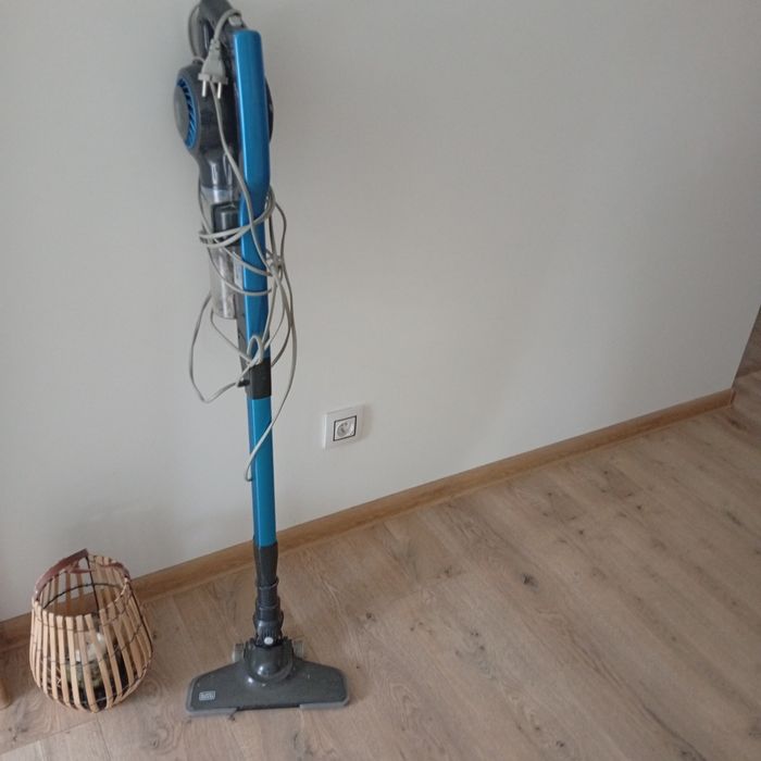Odkurzacz pionowy Black+Decker BXVMS600E niebieski