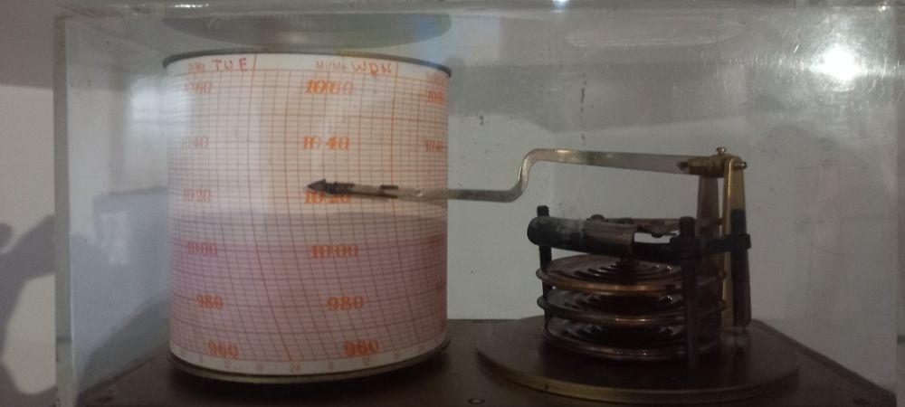 Barografo antigo