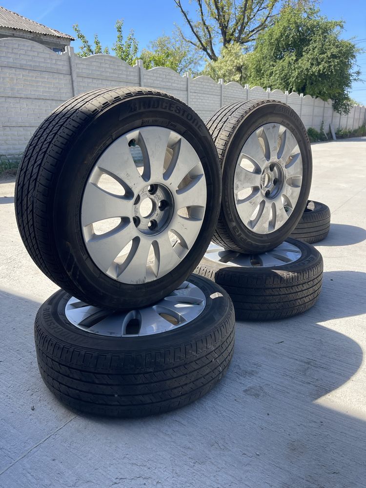 Диски з резиною Ауді оригінал 205/55r16