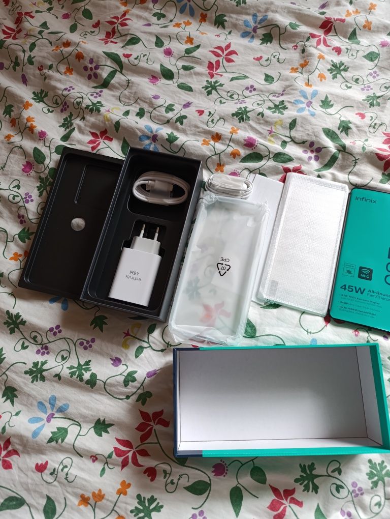 Smartfon Infinix Note 30 16GB 256GB