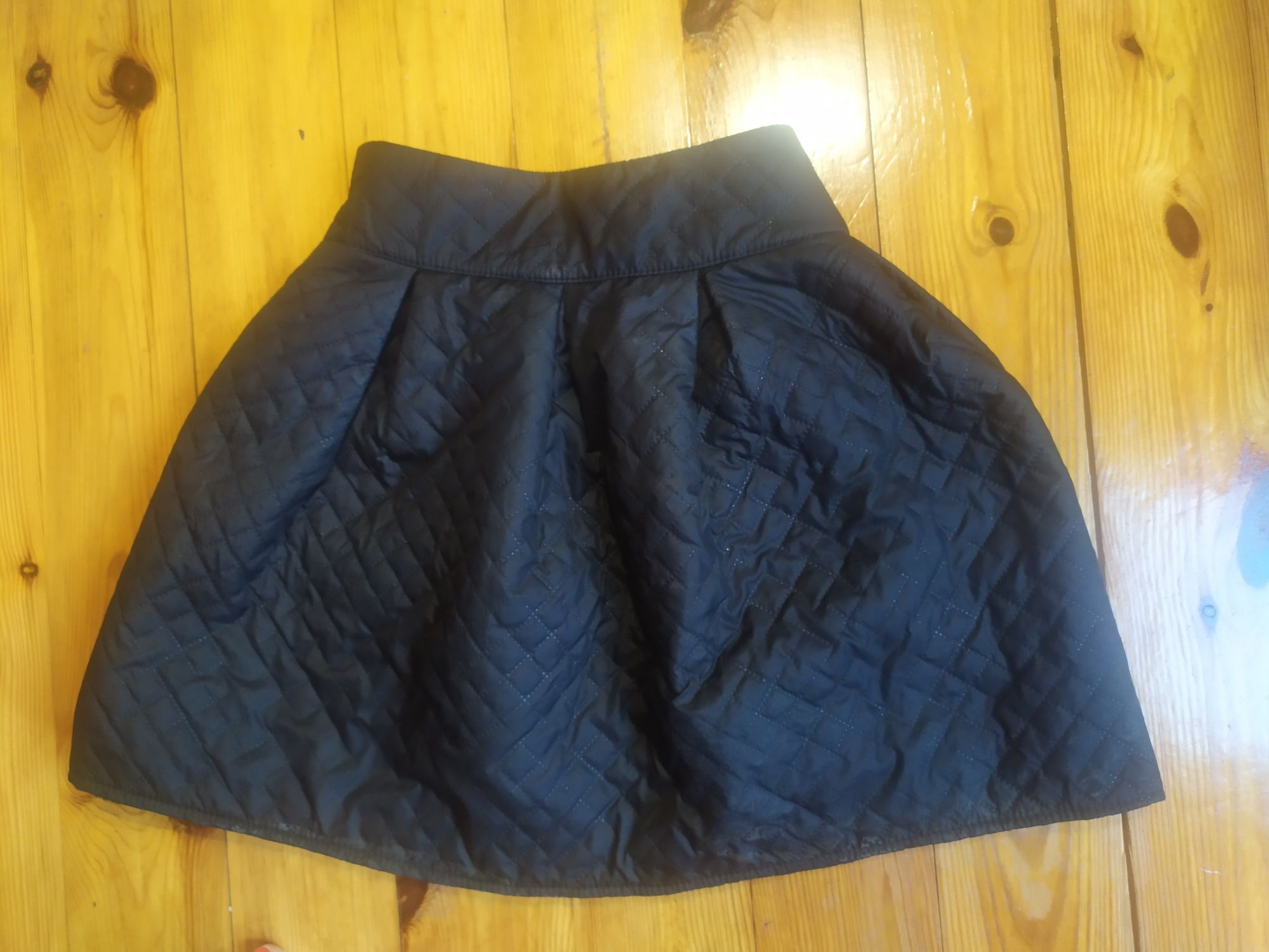 Spódnica mini rozkloszowana czarna rozmiar S