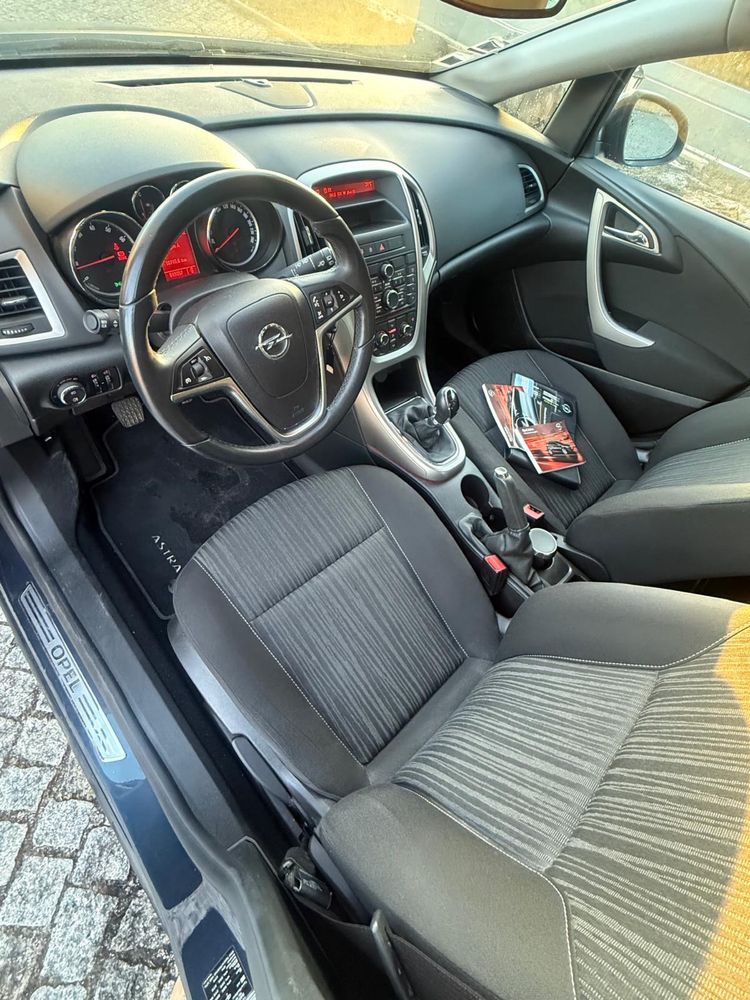 Opel Astra 1.4 cc IMACULADO