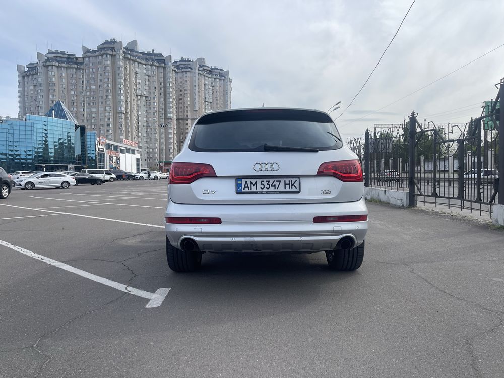 Audi Q7, 2010 европейка