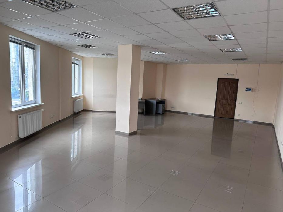 Оренда офісу 70 м2 в Бізнес Центрі