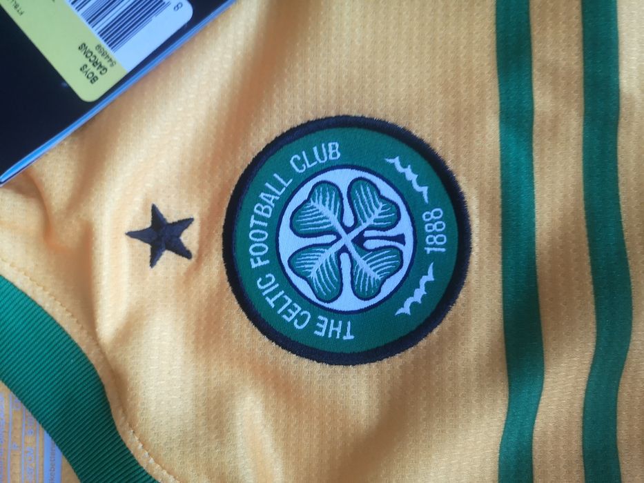 Camisola futebol Celtic Glasgow 9-10 anos tamanho S