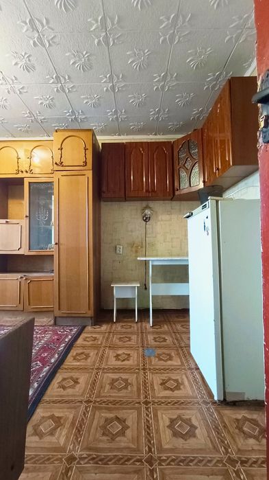 Продам велику кімнату в гарному гуртожитку Хмельницький
