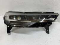 RENAULT CAPTUR E-TECH LED PURE VISION REFLEKTOR 260107674R VAT WYS 24H
