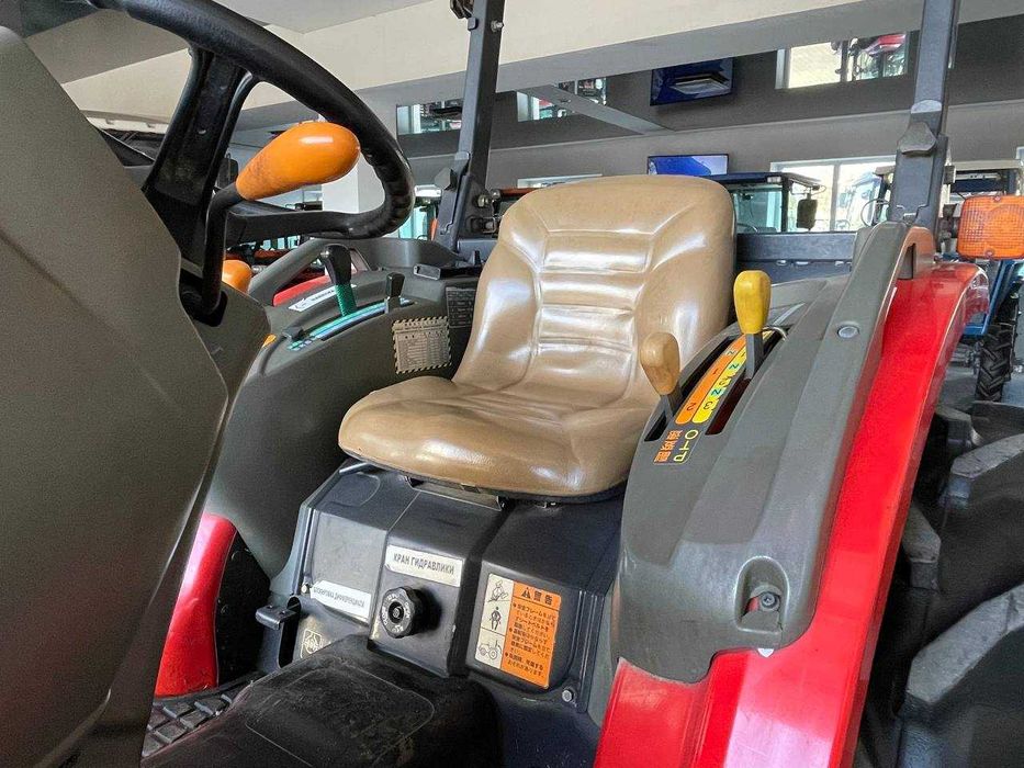 Yanmar EF 222 Японський трактор