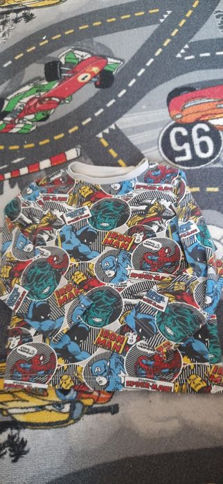 Koszulka z długim rękawem 110