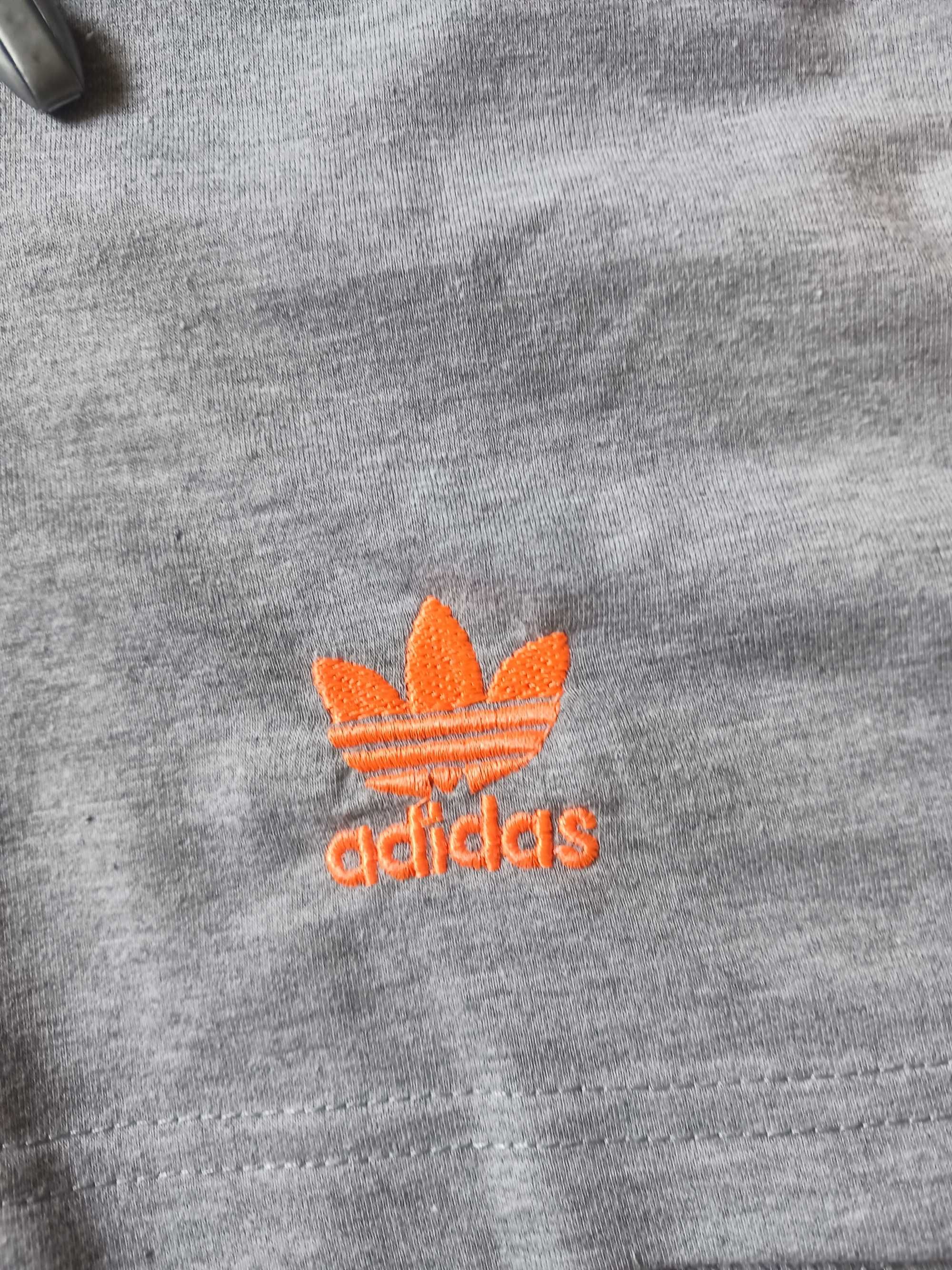 Spodenki Adidas rozmiar XL