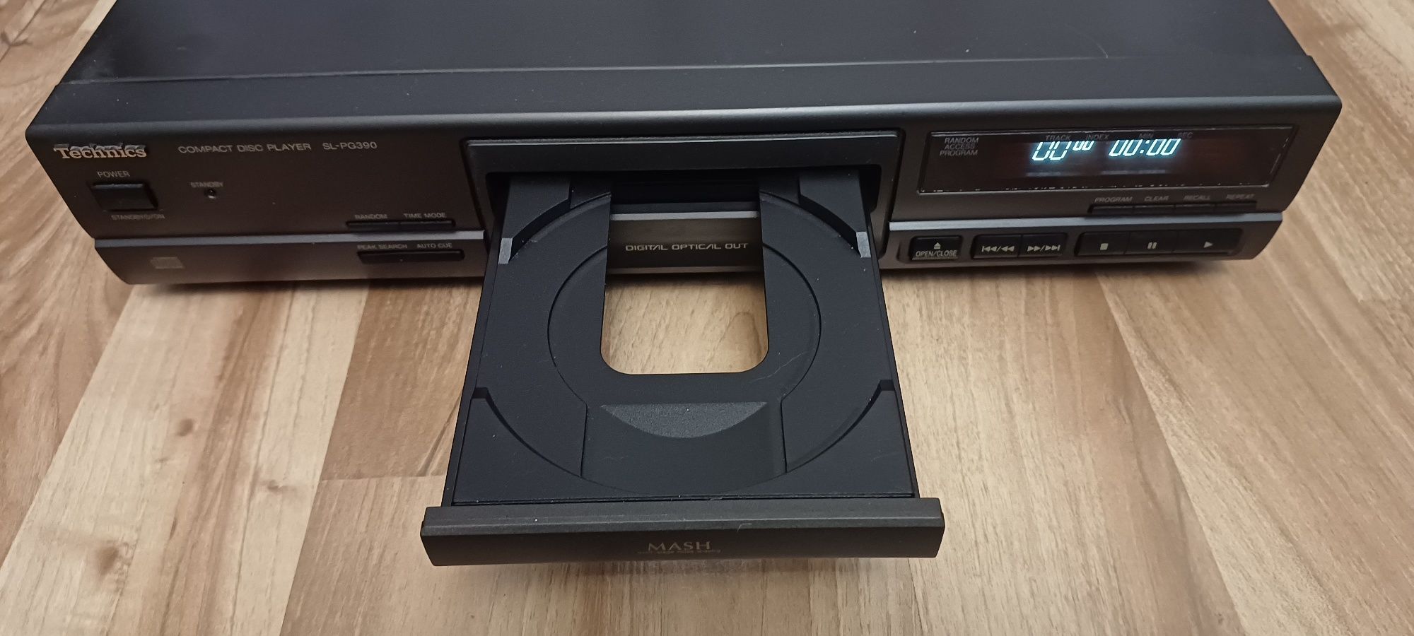 CD Technics SL-PG 390