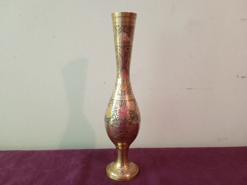 wazon mosiężny made in india