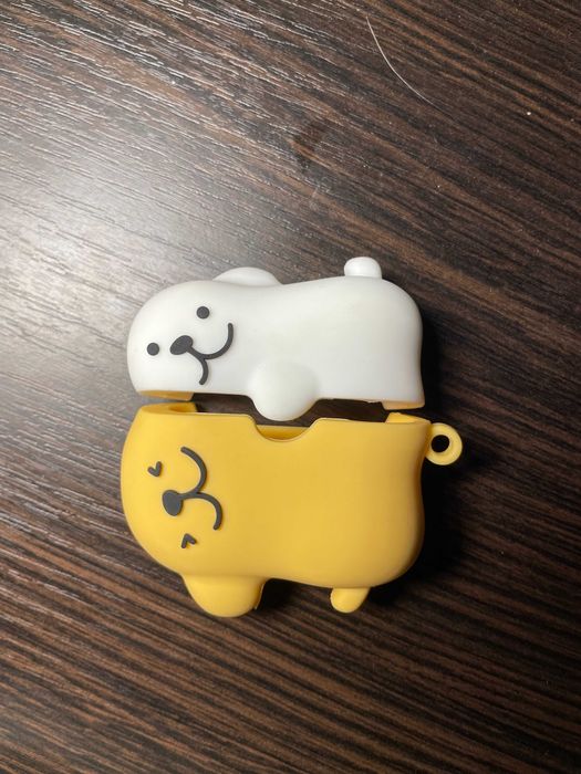 Чохол для навушників AirPods 3