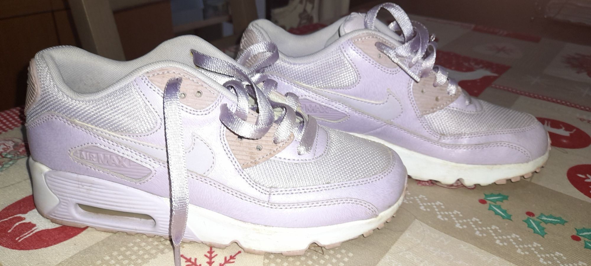 Ténis  Nike air Max tam.40 lilás  em 2 mão