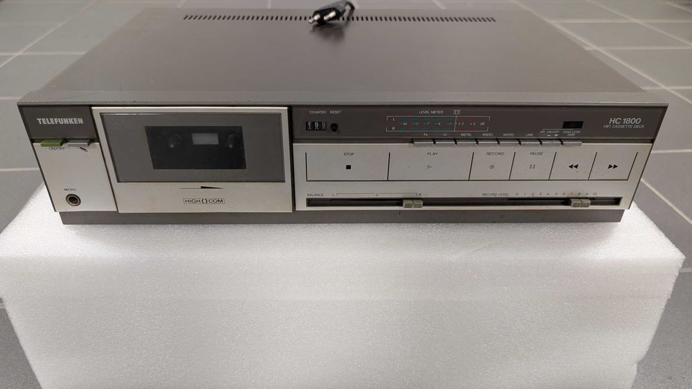 Magnetofon TELEFUNKEN HC 1800