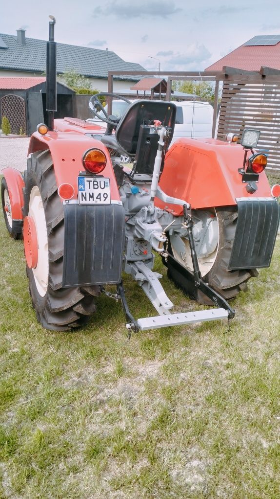 Sprzedam ciągnik C330