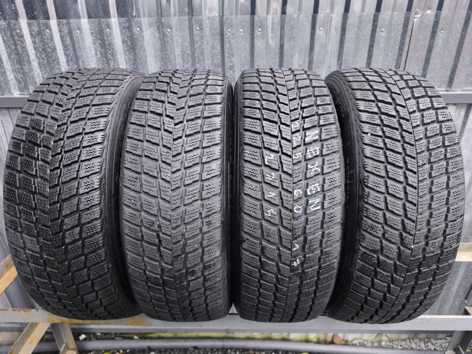 Комплект зимової резини Nexen 225/60R17, 4 шт привезена з Європи