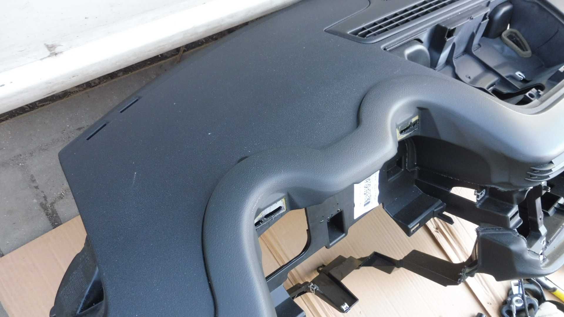 Alfa Romeo Giulietta Konsola  deska poduszki airbag LIFT komplet