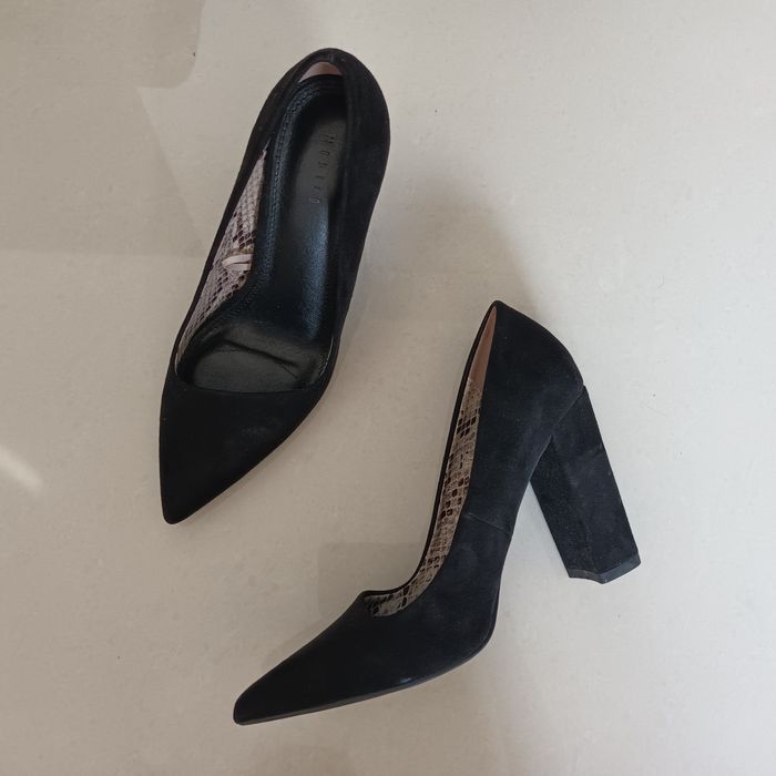 Buty zamszowe Mohito
