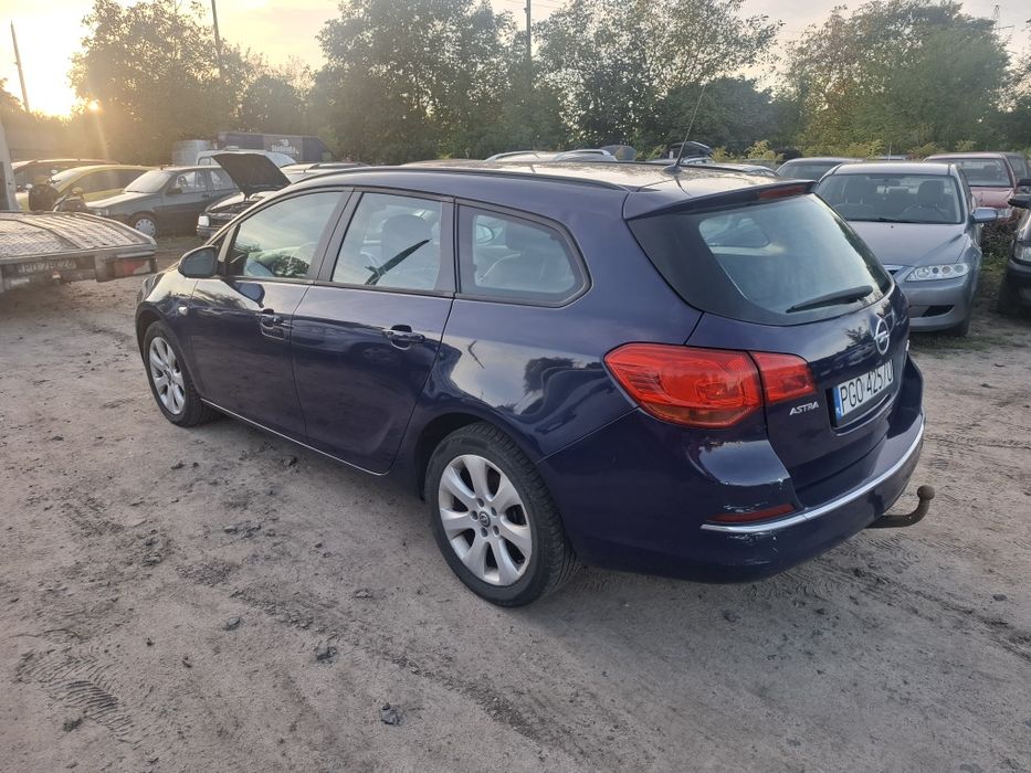 Opel Astra J 2015 Kombi 1.6 CDTI Klima Elektryka Alufelgi Wspoma