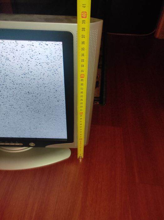 TV LCD Beond BTFT1711