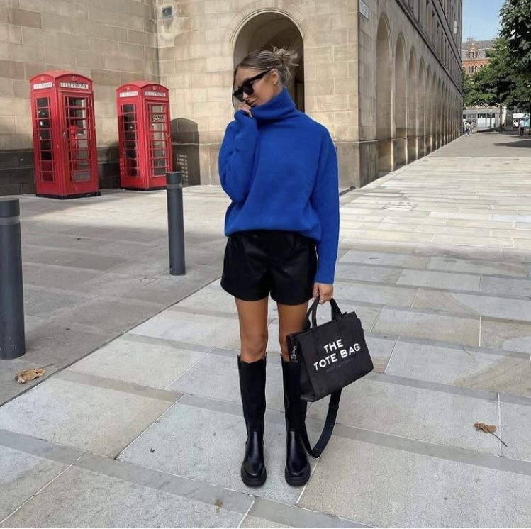 Оверсайз светр від Zara