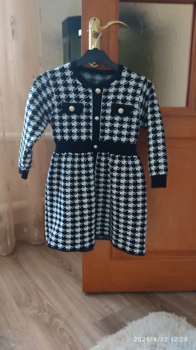 Продам платье на девочку