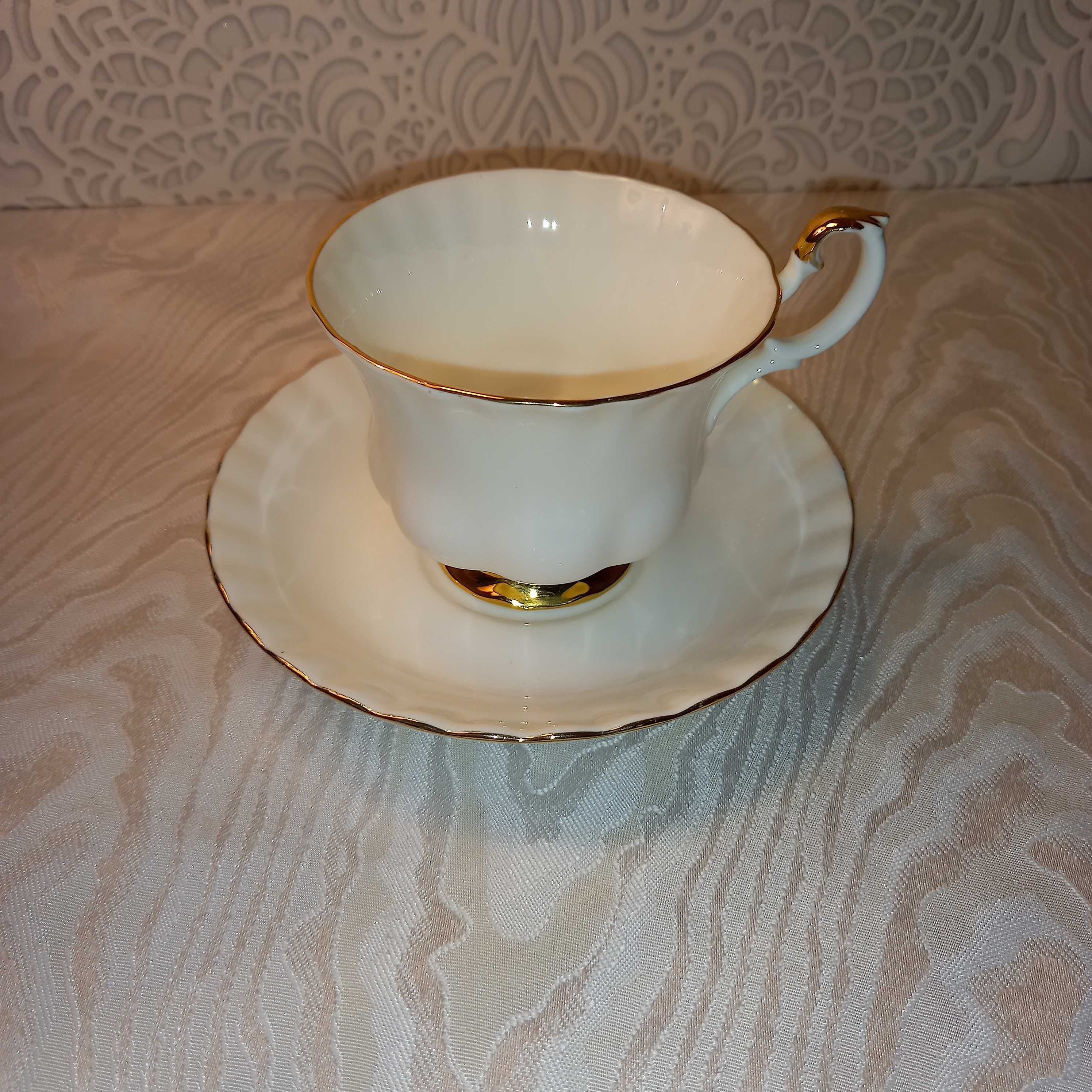 Vintage Angielska Porcelana Kostna Royal Albert Val D'or Serwis kawowy