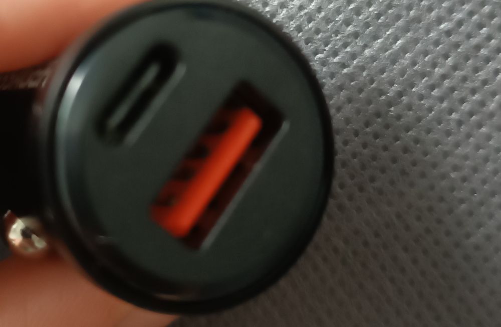 Автомобільні зарядні пристрої UGREEN ORICO ESSAGER