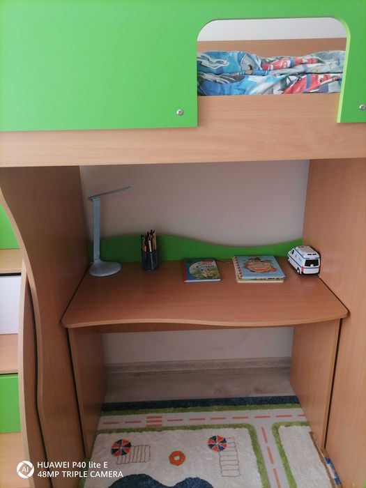 Комплект дитячих меблів