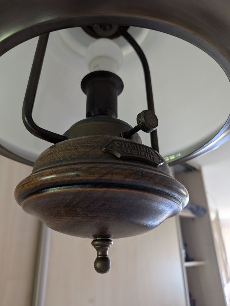 Stara lampa z ściemniaczem