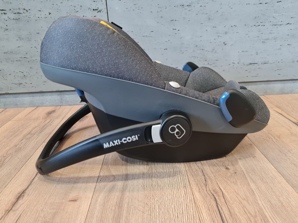 Fotelik Maxi cosi pebble plus i-size do bazy isofix