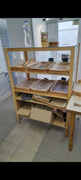 Стелаж торговий для випічки хліба деревяний вільха
