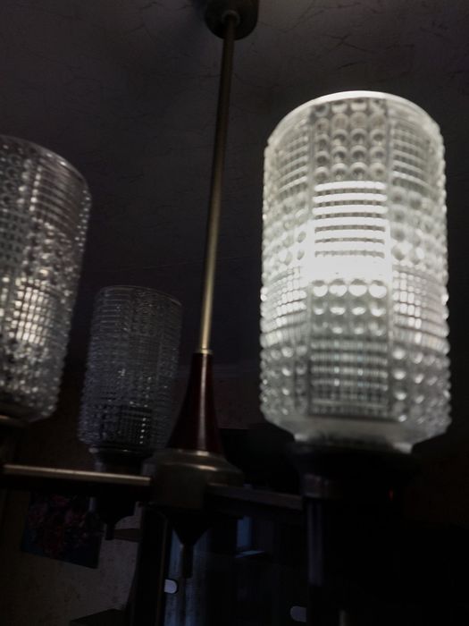 Продам чешскую люстру 1970 года