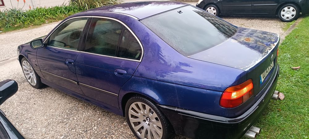 BMW E39 528i 1999