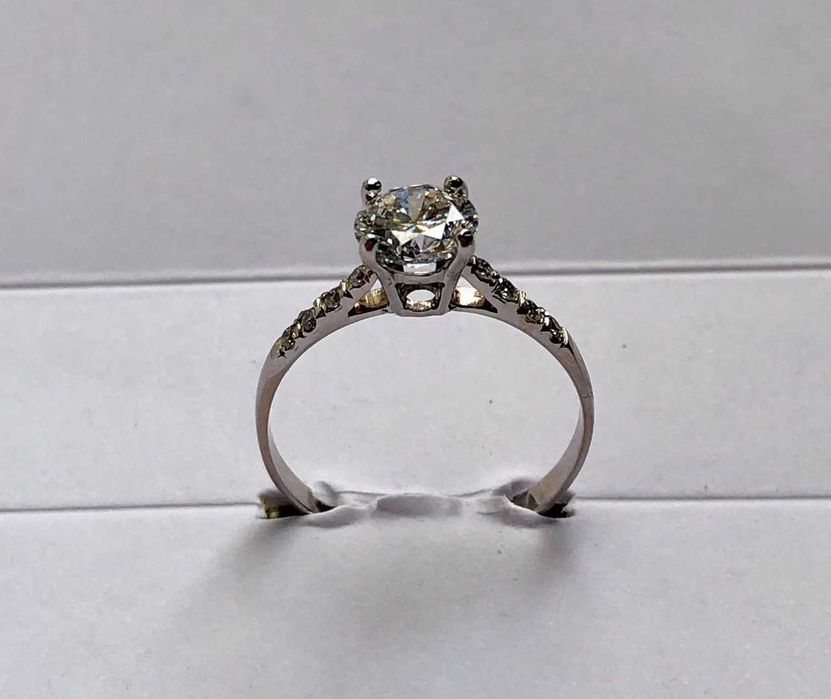 Белое золото 585 с бриллиантом 1.0 карат