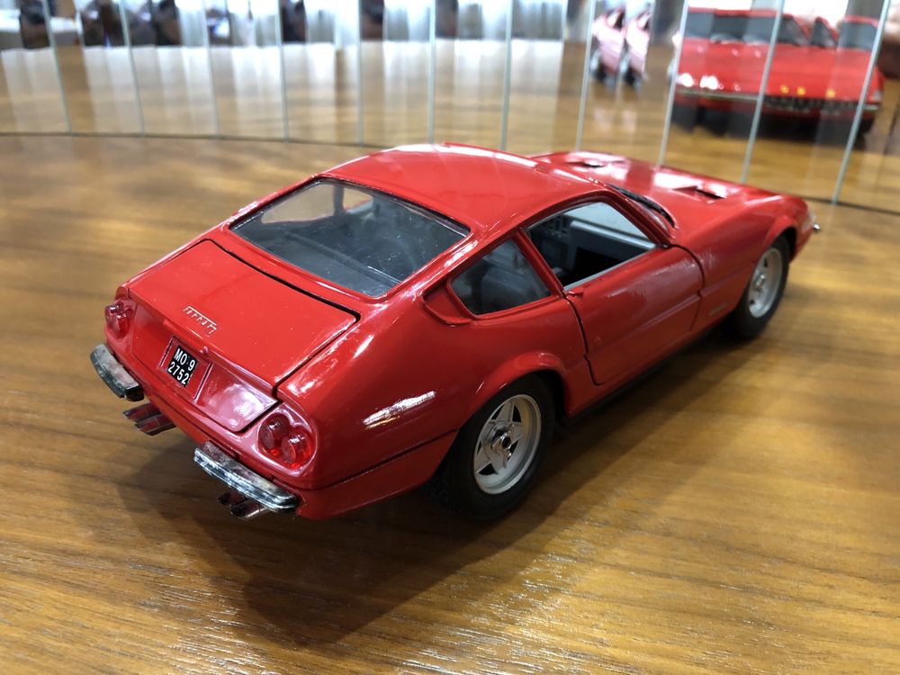 Model Ferrari 365 GTB/4 DATTONA w skali 1/18